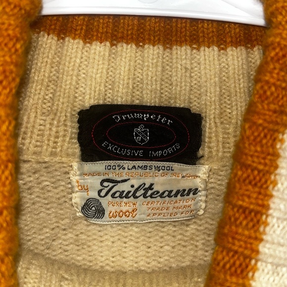 Vintage Tailteann Trumpeter Wool Turtleneck Sweater - Picture 3 of 7